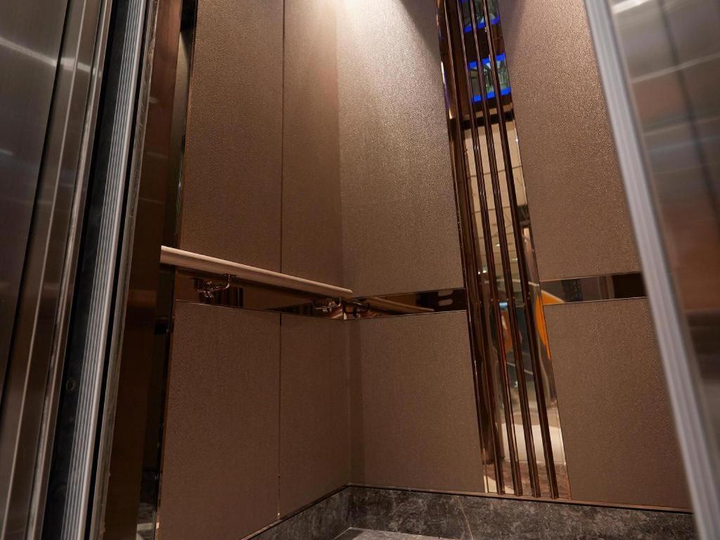 Elysion Place Hotel Causeway Bay Hong Kong Exterior photo